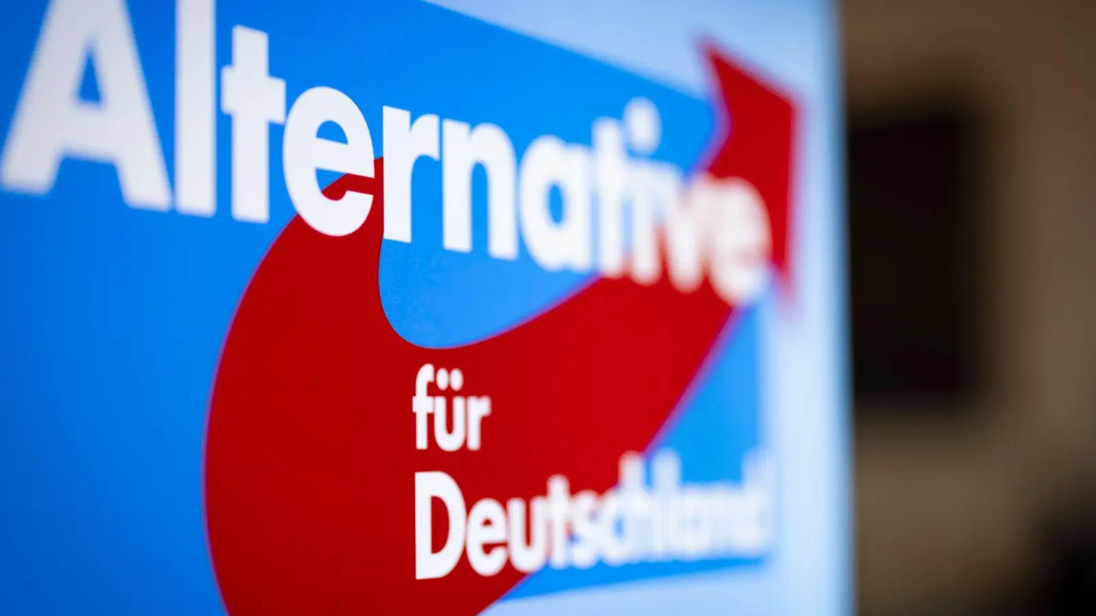 Darf der AfD-Landesverband als Verdachtsfall eingestuft werden? Der Verwaltungsgerichtshof in Kassel hat nun entschieden. (Archivbild) (Foto: Christoph Reichwein/dpa)