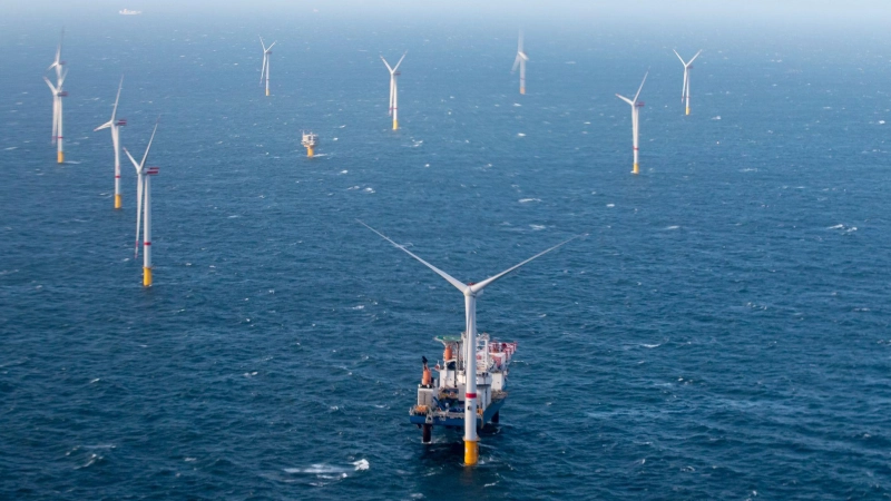 EnBW fordert Korrektur von Windkraft-Ausbauzielen auf See. (Archivbild)  (Foto: Kurt Desplenter/BELGA/dpa)