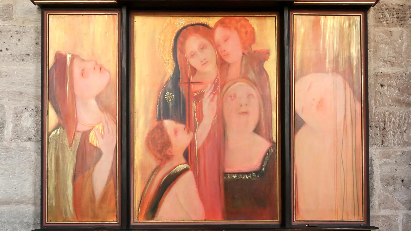 Das Marien-Jakobus-Triptychon von Manon Heupel. (Foto: Martina Kramer)