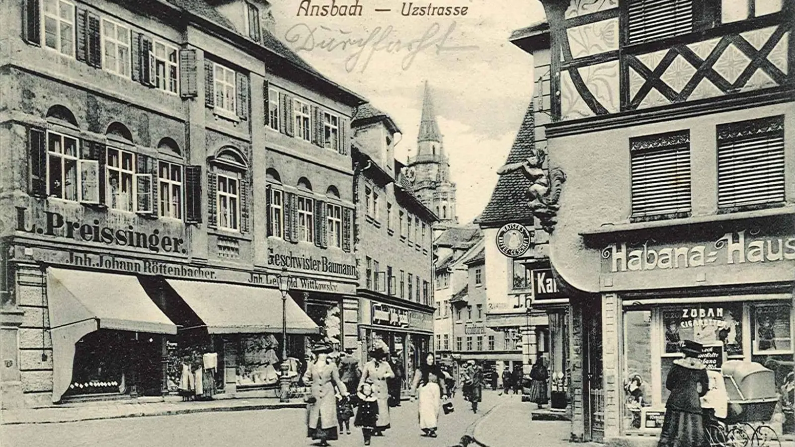 Die Ansbacher Innenstadt, wie sie einst ausgesehen hat: Im Juni vor 100 Jahren gab es Beschwerden, weil „während des regsten Verkehrs die Abortgruben in der Uzstraße entleert wurden“. (Repro: Stadtarchiv Ansbach)