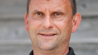 Thomas Apel, Bundestrainer Kajak, ist nun zum Cheftrainer des Slalomkanuten befördert worden. (Archivbild)  (Foto: Jan Woitas/dpa-Zentralbild/dpa)