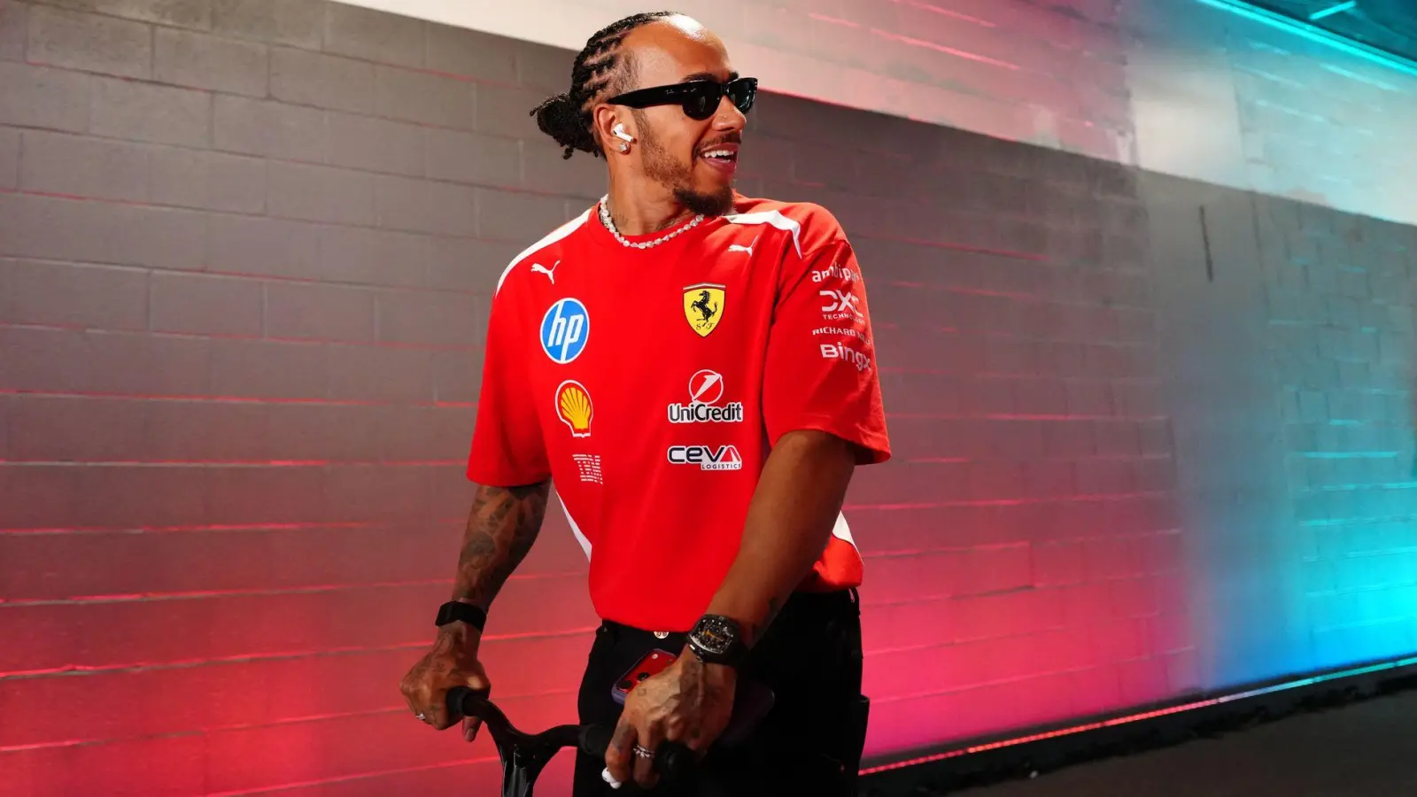Hamilton stellte in Montréal klar: Werde noch eine Weile in der Formel 1 sein.  (Foto: Bradley Collyer/PA Wire/dpa)