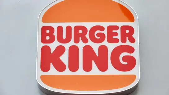 Das Logo „Burger King“. (Foto: Georg Wendt/dpa/Archivbild)