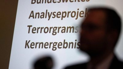Ziel von „Terrorgram“ ist es, mit Gewalt Chaos auszulösen und die gesellschaftliche Ordnung zum Einsturz zu bringen. (Foto: Marijan Murat/dpa)