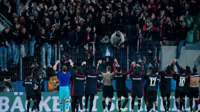 Trotz ders Derbysiegs in Köln waren nicht alle Bayer-Profis mit der Leistung zufrieden. (Foto: Rolf Vennenbernd/dpa)