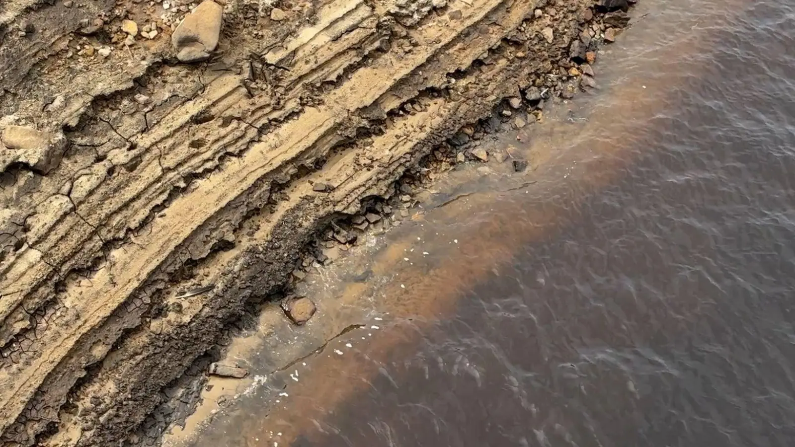 E-Mails löschen, um Wasser zu sparen? Dazu sind die Menschen in England aufgerufen. (Archivbild) (Foto: Richard Mccarthy/PA Wire/dpa)