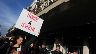 Frankreich verschärft den Ton gegenüber Shein. (Archivbild) (Foto: Thibault Camus/AP/dpa)