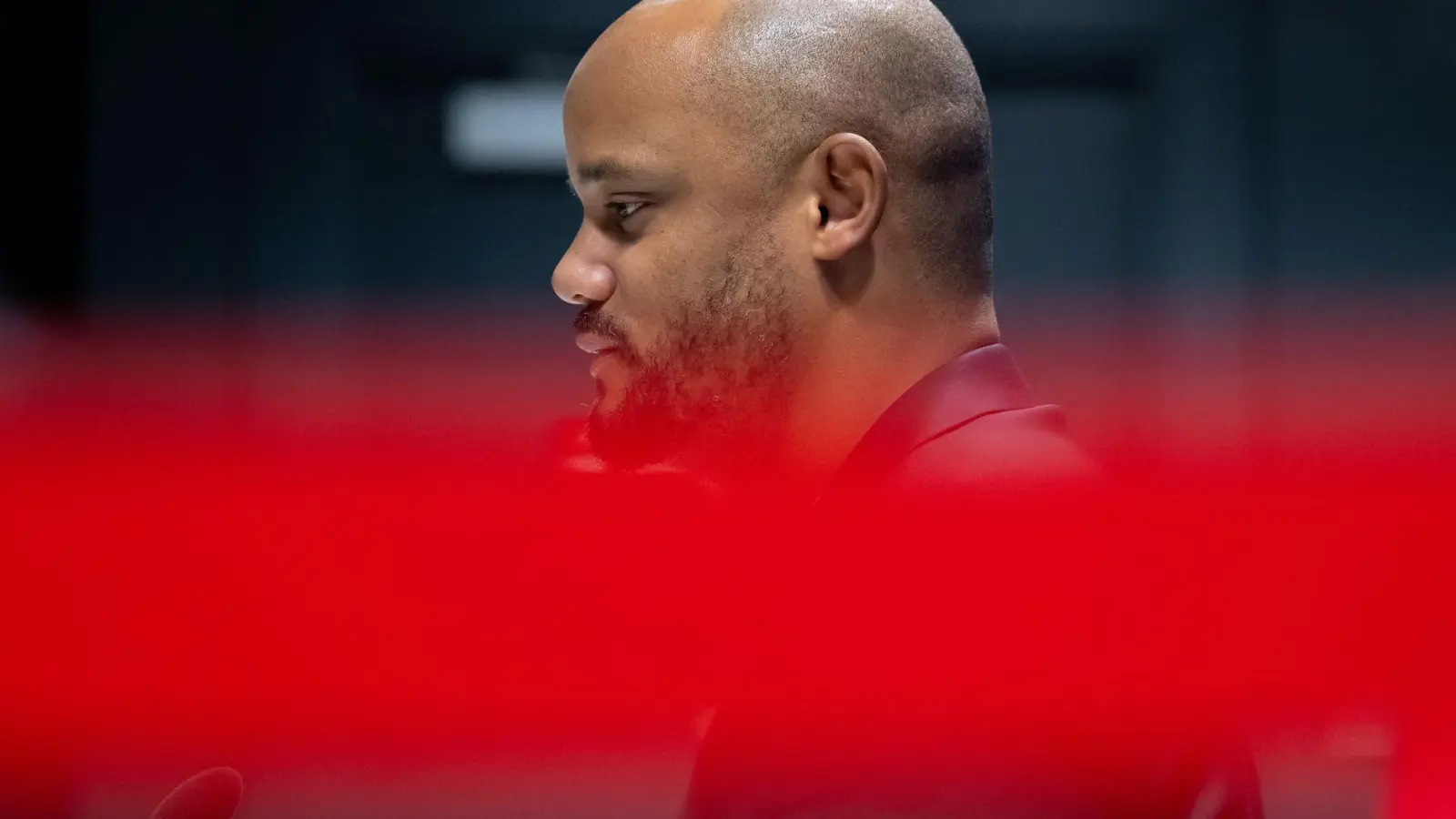 Vincent Kompany bekommt einen neuen Co-Trainer. (Archivbild) (Foto: Sven Hoppe/dpa)