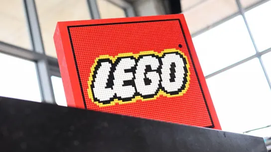 Erfolgssteine: Der Umsatz von Lego stieg 2022 um satte 17 Prozent. (Foto: Tobias Hase/dpa)