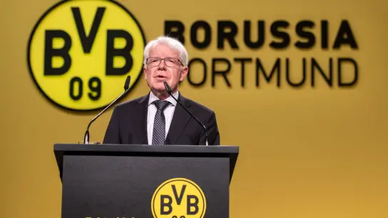 BVB-Präsident Reinhard Rauball geht optimistisch in die neue Bundesliga-Spielzeit. (Foto: Bernd Thissen/dpa)