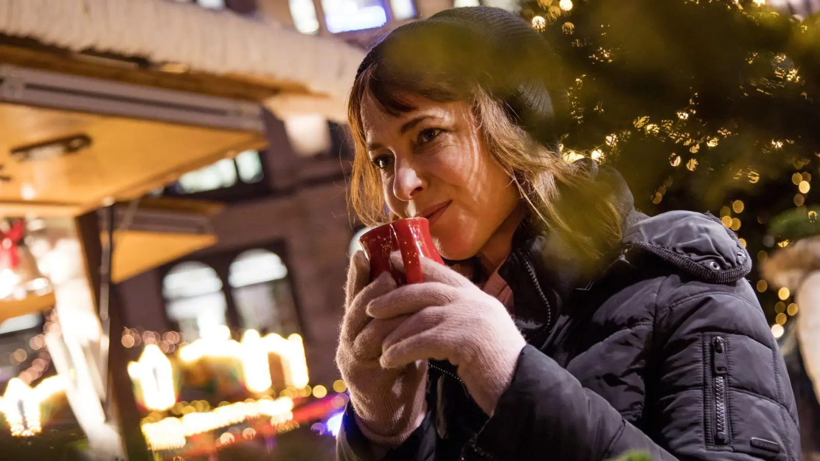 So schmeckt Weihnachten! Glühwein enthält pro Tasse allerdings umgerechnet fünf bis sechs Stück Würfelzucker.  (Foto: Christin Klose/dpa-tmn)