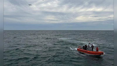 Die US-Küstenwache sucht vor der Ostküste nicht mehr nach den Passagieren eines vermissten Kleinflugzeuges. (Foto: Uncredited/U.S. Coast Guard/AP/dpa)