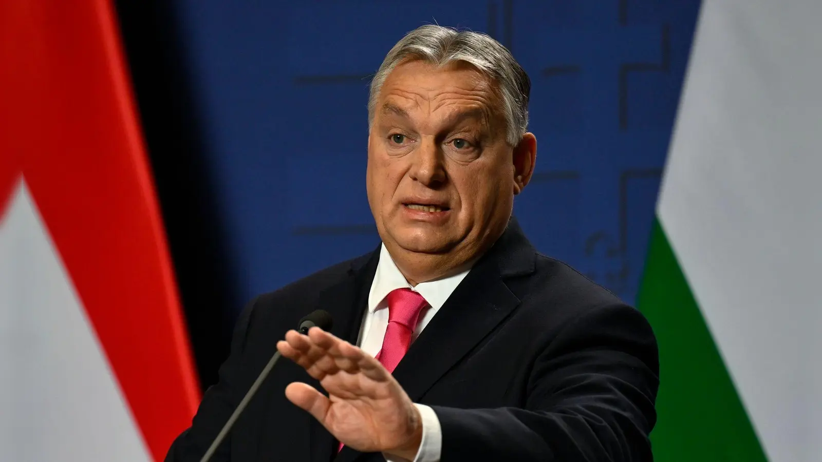 Die Koalition unter Ministerpräsident Viktor Orban knüpft die Zustimmung zum Nato-Beitritt Schwedens an eine bestimmte Bedingung. (Foto: Denes Erdos/AP/dpa)