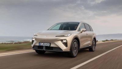 „Ach, ist der goldig?“: Zumindest sorgt die Lackierung in „Stratford Gold“ für einen entsprechenden Schimmer. (Foto: Tibault Chevalier/MG Motor Deutschland GmbH/dpa-tmn)