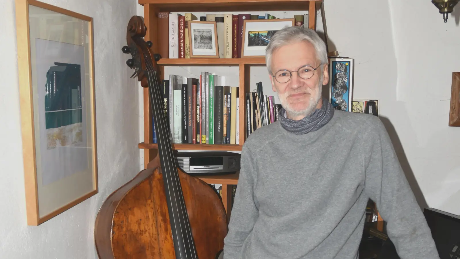Willi Lichtenberg hat Kontrabass und Klavier am Nürnberger Konservatorium studiert. (Foto: Anita Dlugoß)
