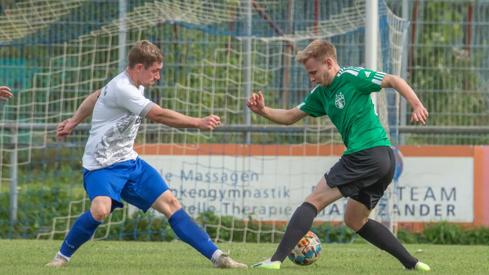 Der ESV Ansbach-Eyb mit Woldemar Kapp (links) war auf Augenhöhe mit Greding (rechts Moritz Stufler), konnte die Niederlage aber nicht verhindern. (Foto: Markus Zahn)