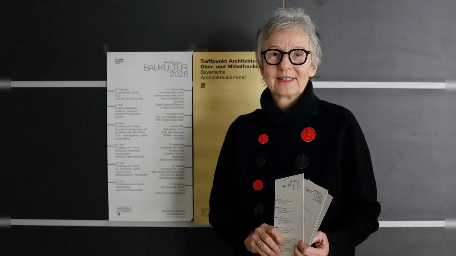 Hat das neue Jahresprogramm der Reihe „Baukultur” zusammengestellt: Elisabeth Meisel, die Vorsitzende des Kulturforum Ansbach. (Foto: Thomas Wirth)