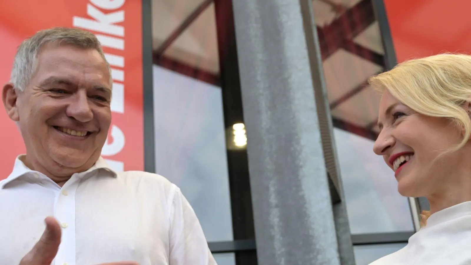 Jan van Aken und Ines Schwerdtner haben die Linke seit 2024 aus dem Umfragetief geführt. (Foto: Michael Bahlo/dpa)