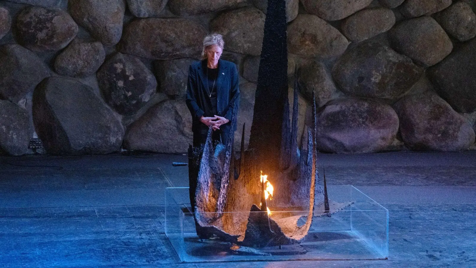 Prien besuchte die Gedenkstätte Yad Vashem. (Foto: Ilia Yefimovich/dpa)