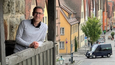 Zu den Dozenten aus Rothenburg zählen der Architekt Hanns Berger.... (Foto: RTS/JC)