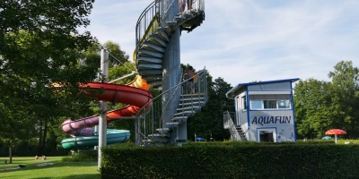 Die fast 80 Meter lange Rutsche ist die Hauptattraktion für die Kinder. (Foto: Ulli Ganter)