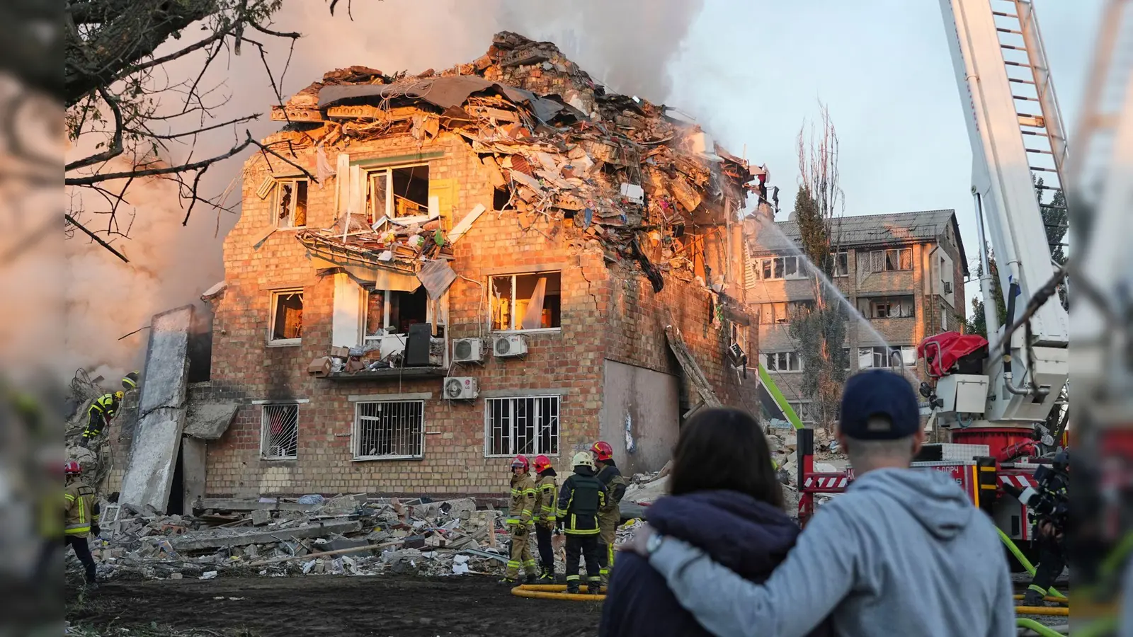 Immer wieder nimmt Russland Kiew ins Visier. (Foto: Efrem Lukatsky/AP/dpa)