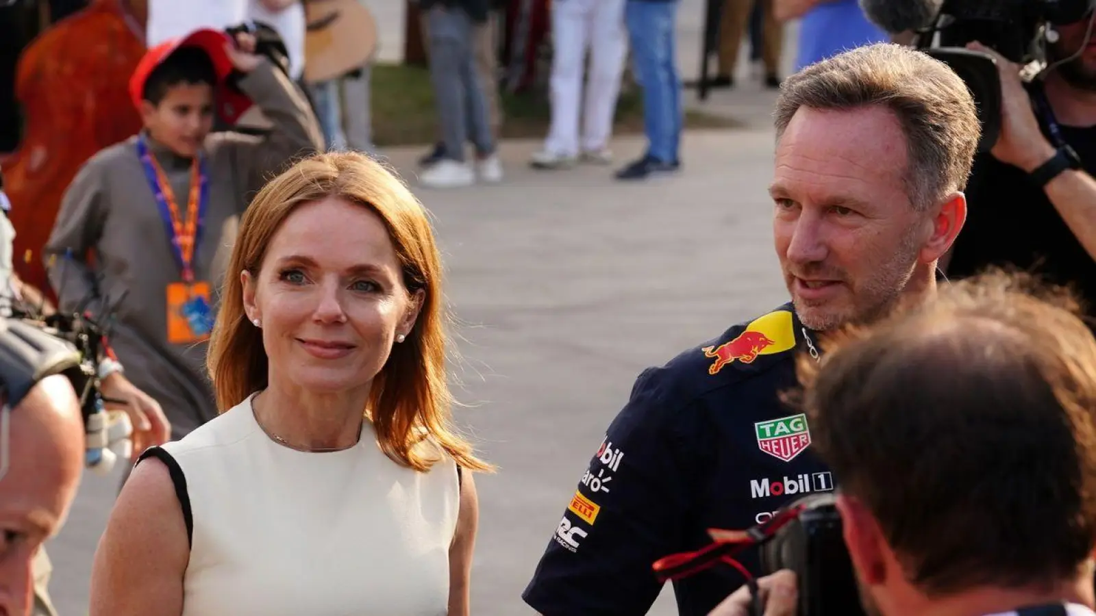 Red-Bull-Teamchef Christian Horner und seine Ehefrau Geri Halliwell beim Großen Preis von Bahrain. (Foto: David Davies/PA Wire/dpa)
