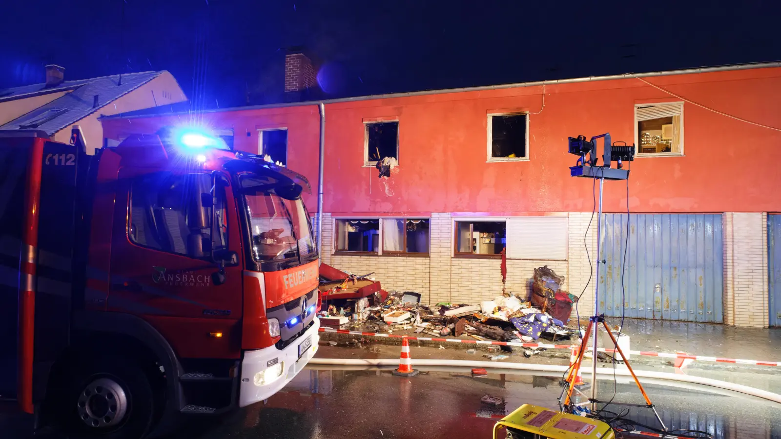 Ein Brand in der Schalkhäuser Straße beschäftigte die Feuerwehrleute im Februar. (Archivfoto: Zeynel Dönmez)