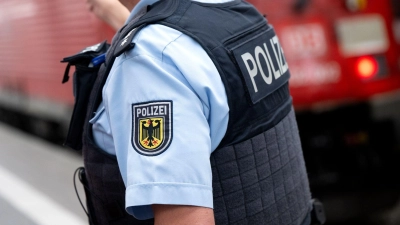 Der Mann fuhr nach der Tat mit dem Zug weiter. (Symbolbild) (Foto: Sven Hoppe/dpa)