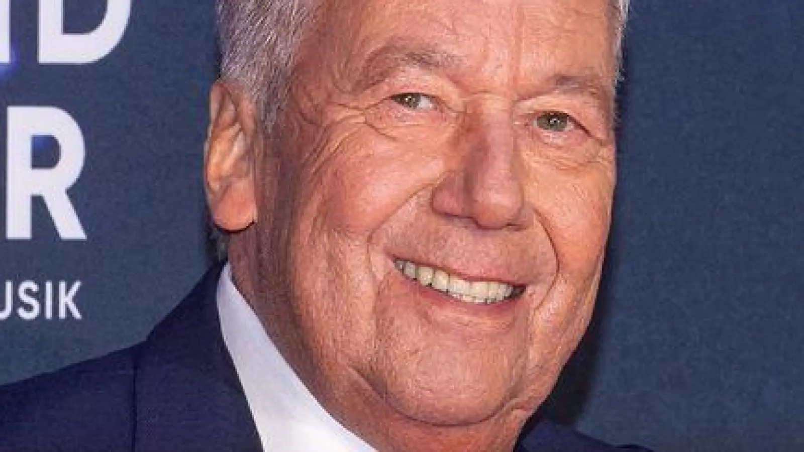 Schlagerstar Roland Kaiser hat seinen Kinofilm präsentiert. (Foto: Guido Kirchner/dpa)