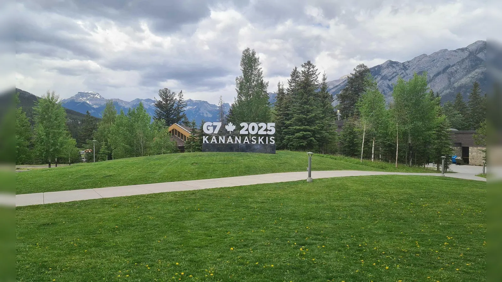 Die kanadischen Rocky Mountains sind die Kulisse für den diesjährigen G7-Gipfel. (Foto: Sophia Weimer/dpa)