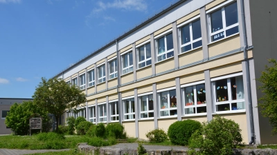 Wenn die Schulen Ferien haben (hier die Grundschule Oberdachstetten), brauchen die Kinder Betreuung. Dabei soll ein neues interkommunales Konzept helfen. (Archivbild: Peter Pickel)