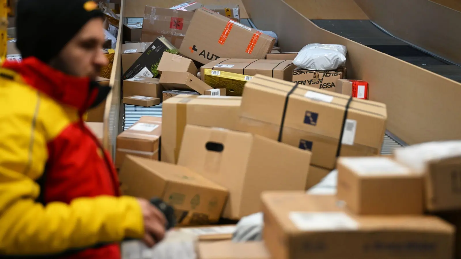 Bislang können Waren unter 150 Euro zollfrei in die EU importiert werden. (Foto: Wolf von Dewitz/dpa)