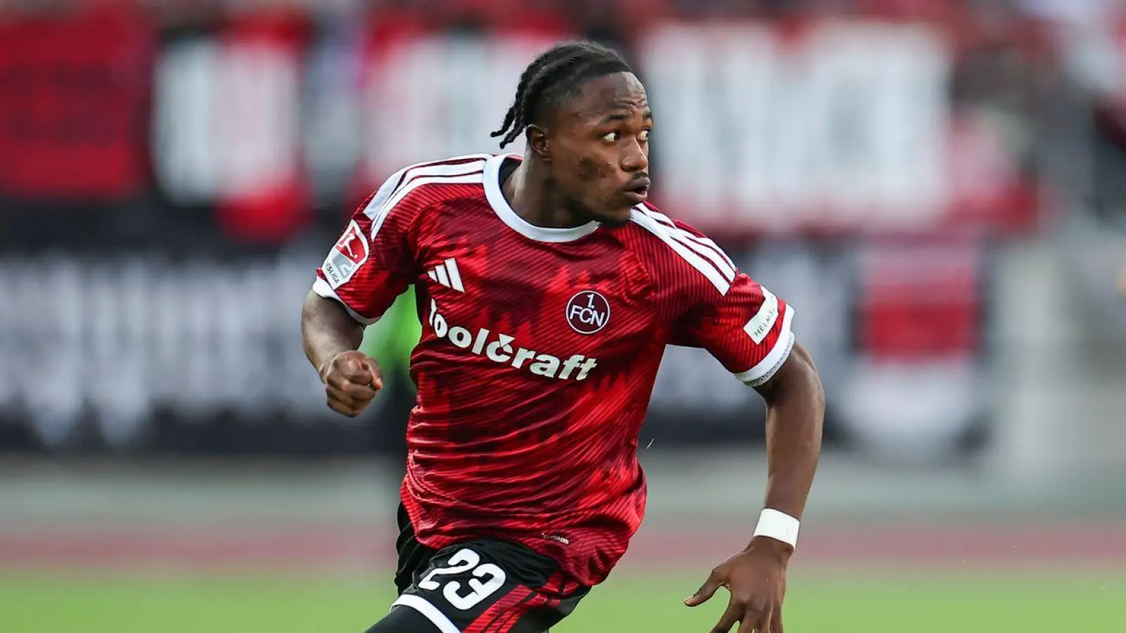 Nürnbergs Mohamed Ali Zoma steht im Aufgebot der italienischen Nationalmannschaft.  (Foto: Daniel Karmann/dpa)