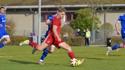 Wie hier gegen Mögeldorf und in Erlangen-Bruck will der TSC um Kapitän Simon Zenker auch gegen Unterreichenbach punkten. (Foto: Martin Rügner)