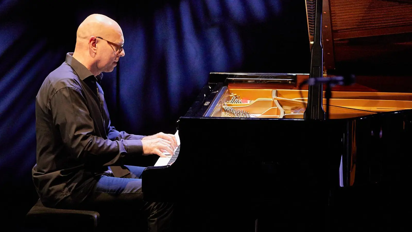 Weitgereister Jazzpianist: Dieter Köhnlein. (Foto: Helmut Kempe)