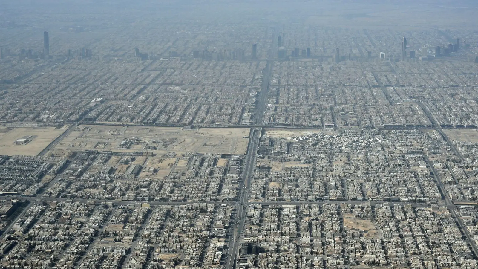 Saudi-Arabien meldet erneut einen Drohnenangriff. Auch Kuwait wurde zum Ziel. (Archivbild)   (Foto: Elisa Schu/dpa)