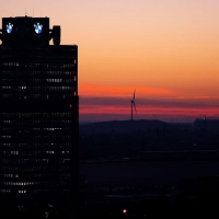 Sonnenaufgang an einem heißen Tag in München.  (Foto: Sven Hoppe/dpa)