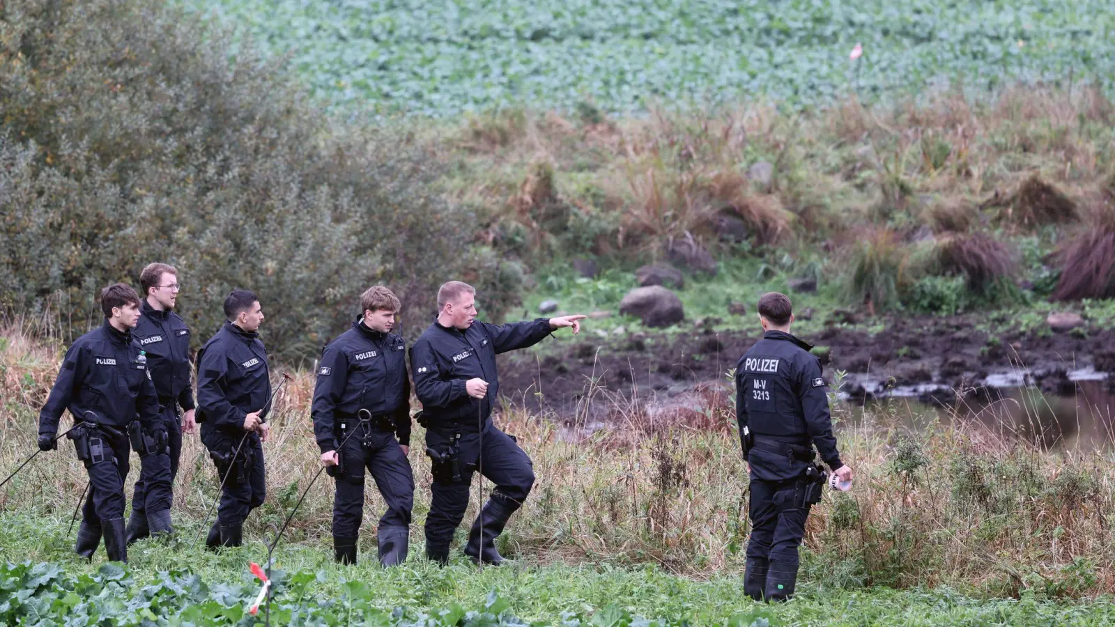 Zahlreiche Beamte waren an den Ermittlungen nach dem Tod des Achtjährigen beteiligt. (Archivbild) (Foto: Bernd Wüstneck/dpa)