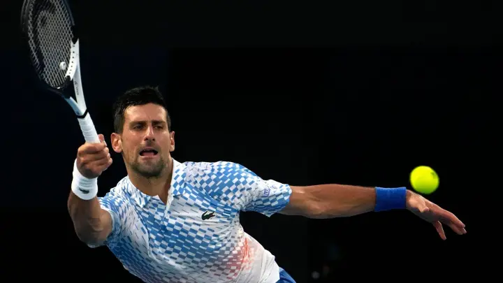 Seit 25 Spielen unbesiegt: Novak Djokovic. (Foto: Ng Han Guan/AP/dpa)