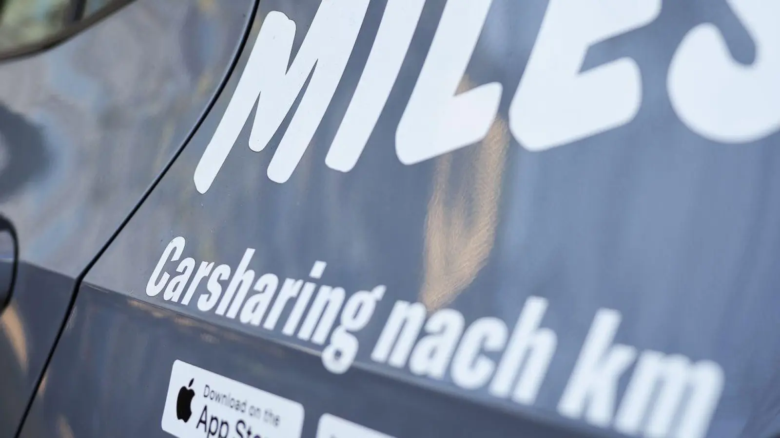 Beim Berliner Carsharer Miles verfügten Ende 2023 nur noch knapp 17 Prozent aller Leihwagen über einen Elektroantrieb. (Foto: Christian Charisius/Deutsche Presse-Agentur GmbH/dpa)