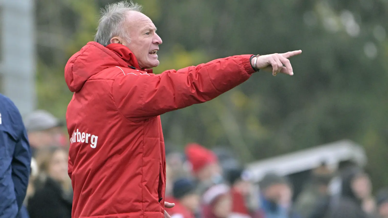 Weist Arberg den Weg: Trainer Werner Pfeuffer. (Foto: Martin Rügner)
