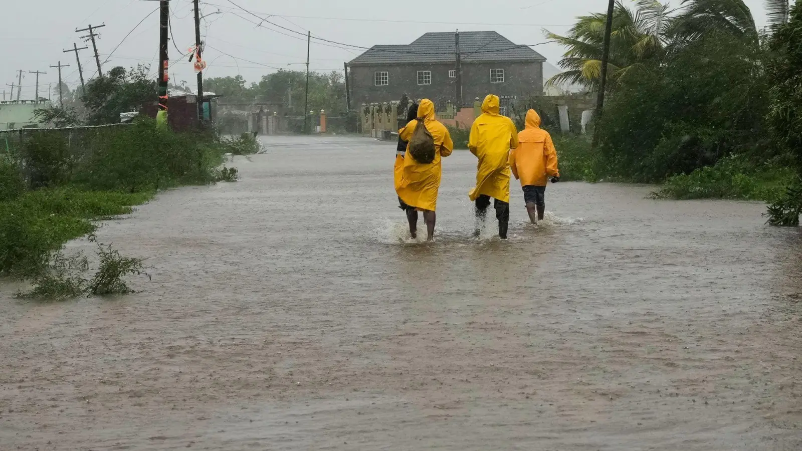 „Melissa“ hat Jamaika mit voller Wucht getroffen. (Foto: Matias Delacroix/AP/dpa)