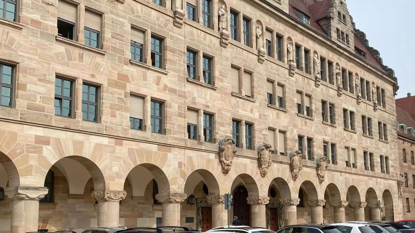 Der Angriff geschah im Nürnberger Justizzentrum. Dort verhandeln die Familiensenate des Oberlandesgerichts.  (Archivbild: Manfred Blendinger)
