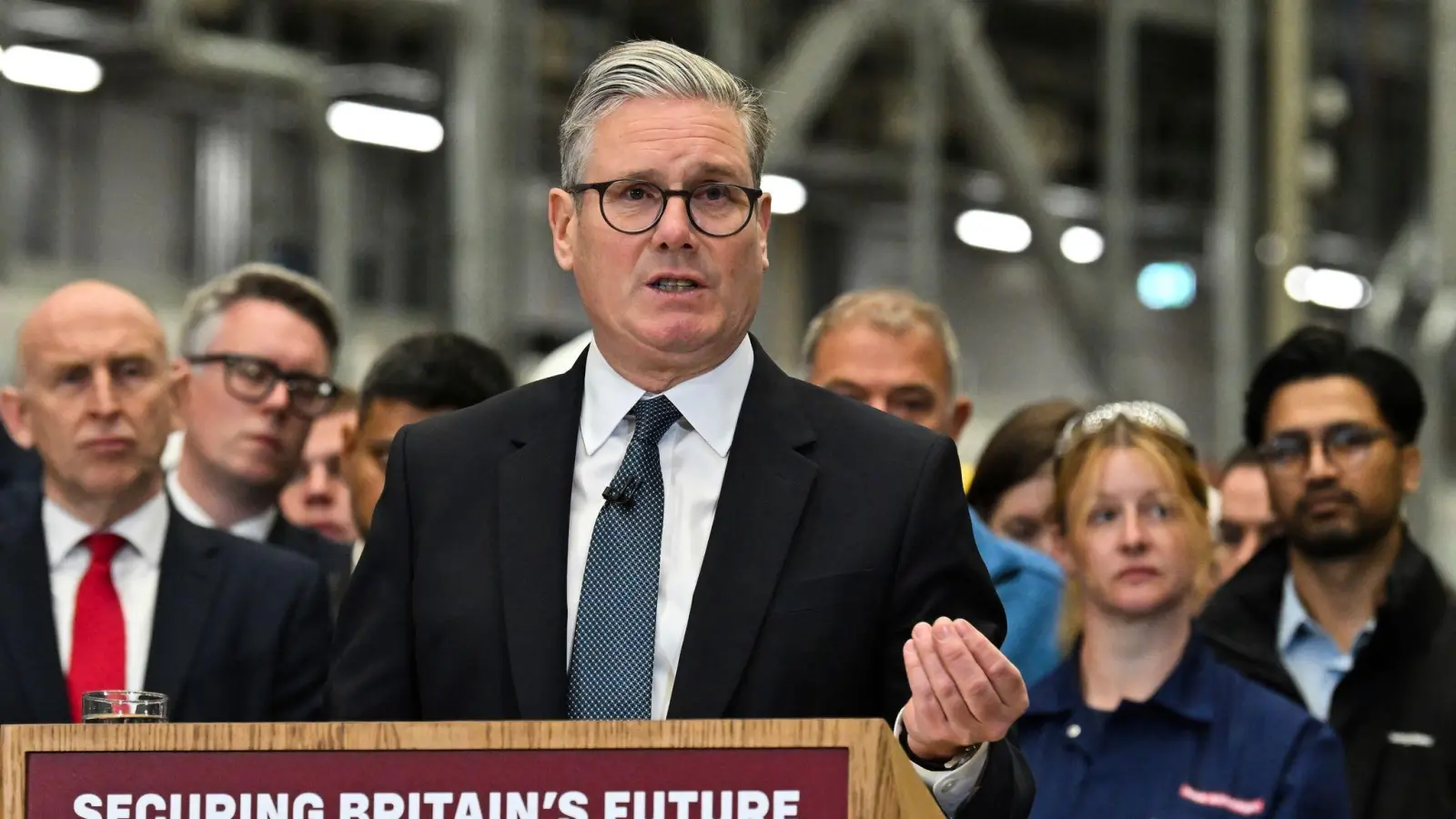 Der britische Premier will sein Land kriegsbereit machen. (Foto: Andy Buchanan/POOL AFP/AP/dpa)