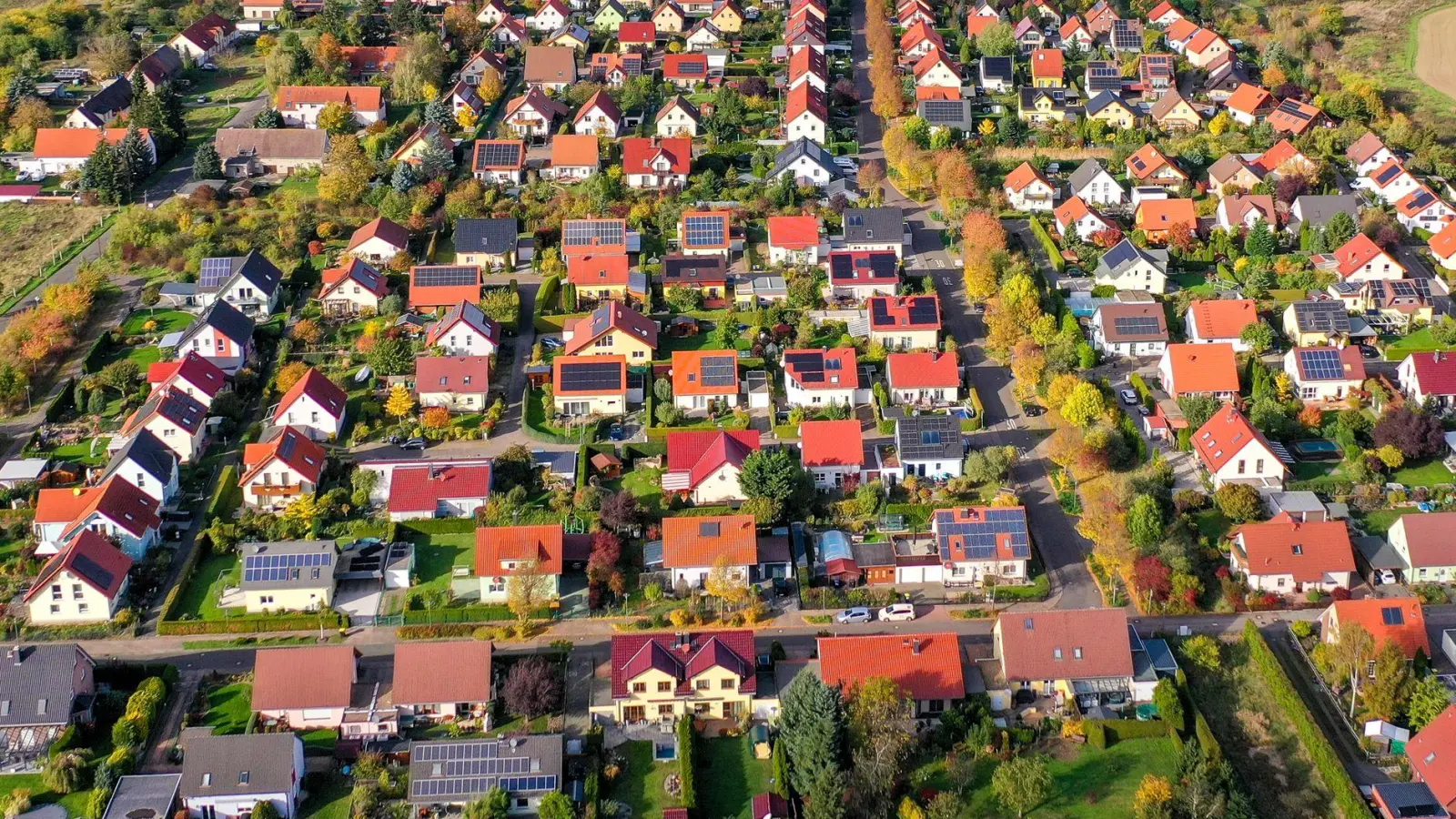 Viele Immobilienkredite sind aus Sicht der Bafin auf Kante genäht. (Foto: Jan Woitas/dpa)