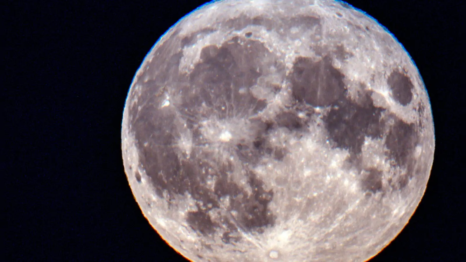 Die USA wollen eine Mondzeit einführen. (Foto: Jens Büttner/dpa)