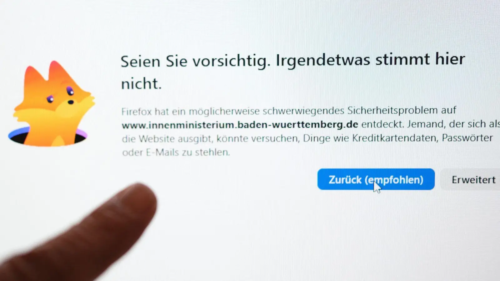 Zwei extrem kritische Schwachstellen entdeckt ermöglichen Kriminellen, aus der Ferne eigenen Schadcode auf Servern auszuführen. (Foto: Bernd Weißbrod/dpa)