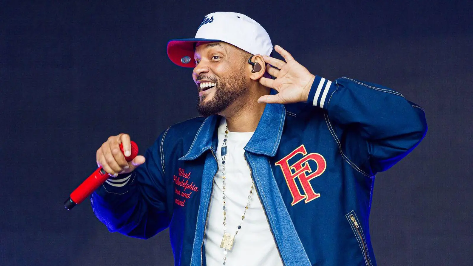 Bevor er zum Blockbuster-Star wurde, stand Will Smith vor allem als Rapper im Rampenlicht – so auch in Wolfsburg. (Foto: Moritz Frankenberg/dpa)