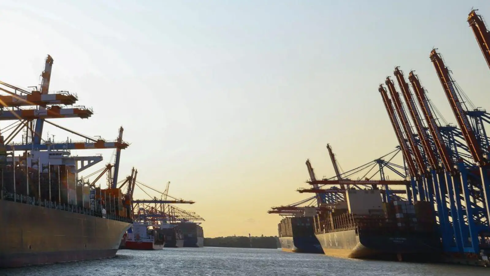 Die neuen US-Zölle treten laut einem Regierungsbeamten erst am 7. August in Kraft. (Archivbild) (Foto: Christian Charisius/dpa)